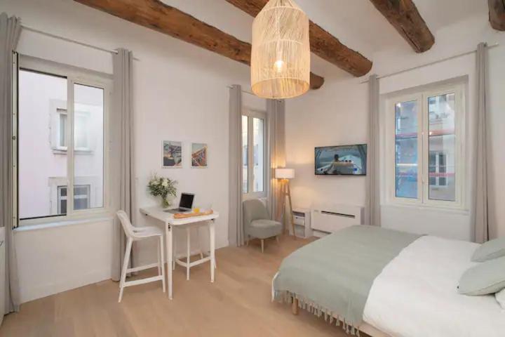 Design Suite Vieux Port Appartement Tout Equipe Climatise Marseille Exterior photo