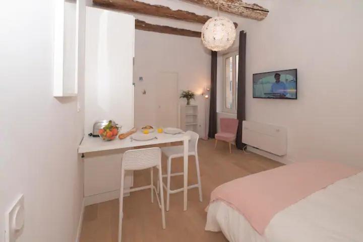 Design Suite Vieux Port Appartement Tout Equipe Climatise Marseille Exterior photo