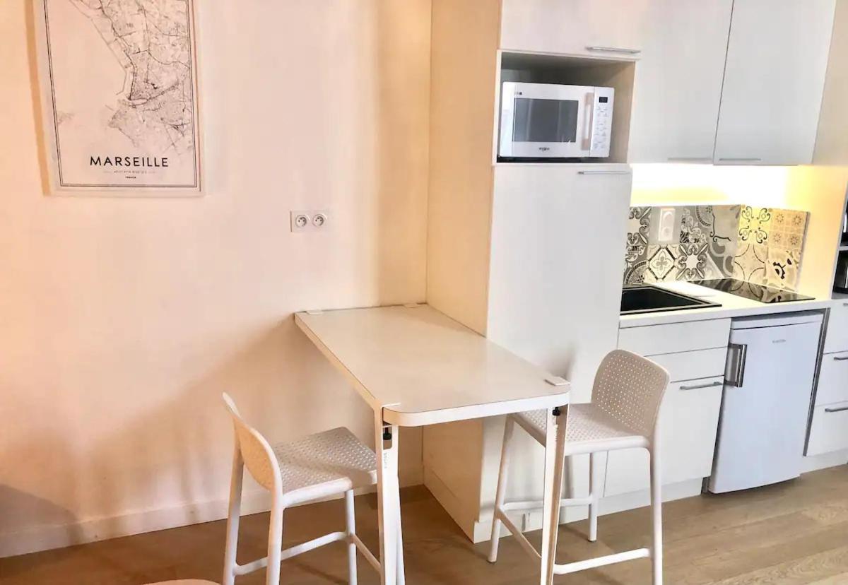 Design Suite Vieux Port Appartement Tout Equipe Climatise Marseille Exterior photo